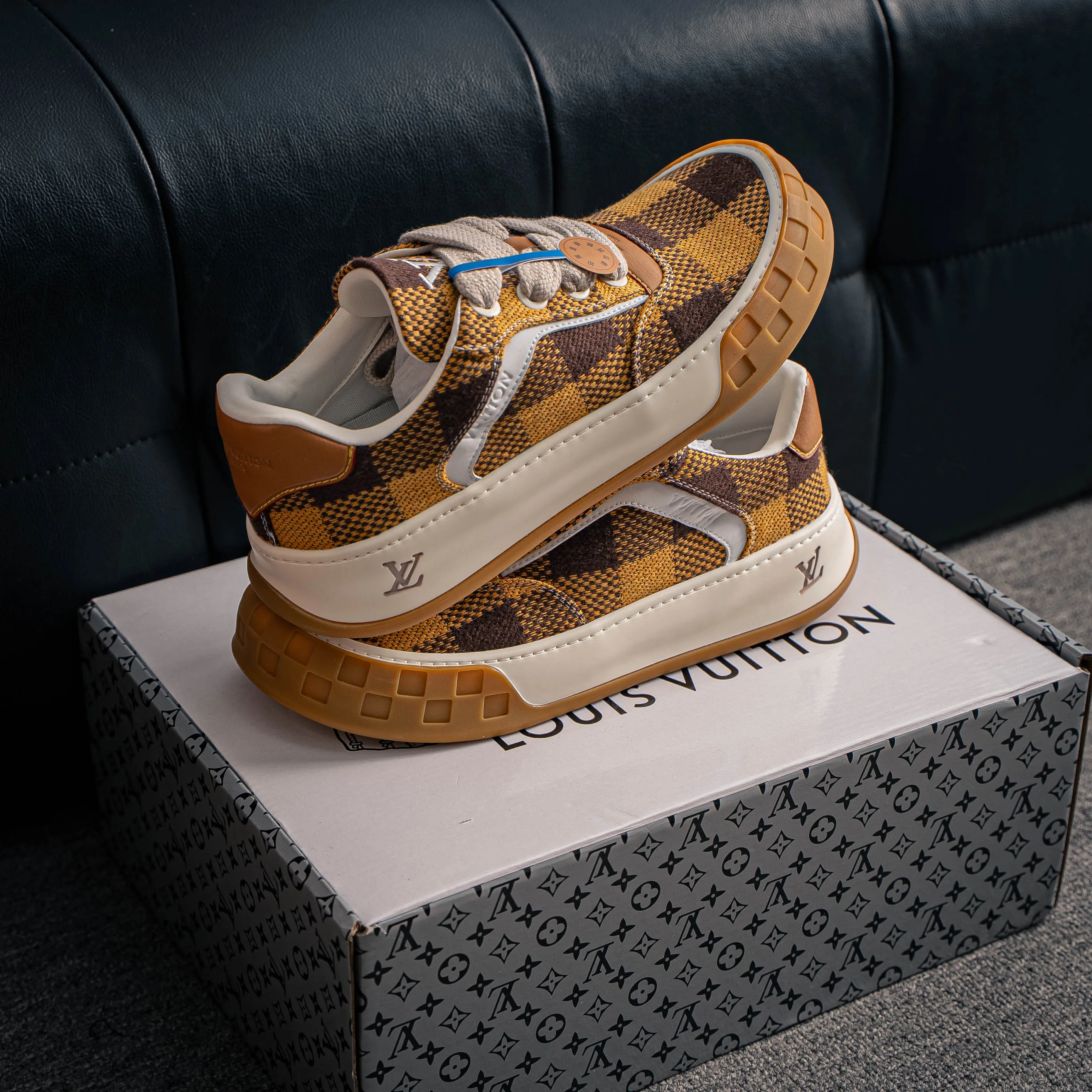 # LV LOUIS VUITTON Tilted Low Sneakers Series Low-Top Retro Versatile Skate Shoes 2026 Skate Shoes Shoes